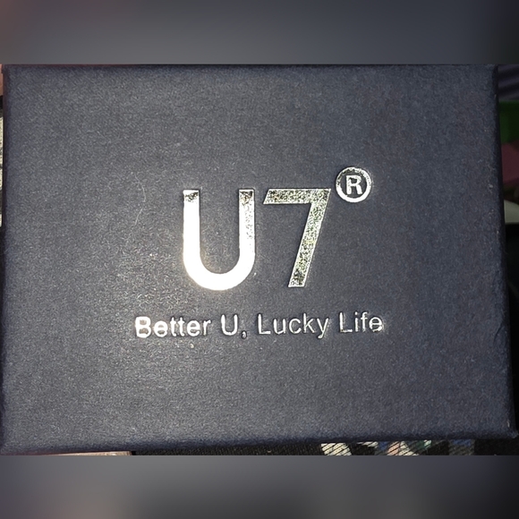 Gold Initial E Heart Pendant Necklace - Personalized Women’s Jewelry - Picture 5 of 5